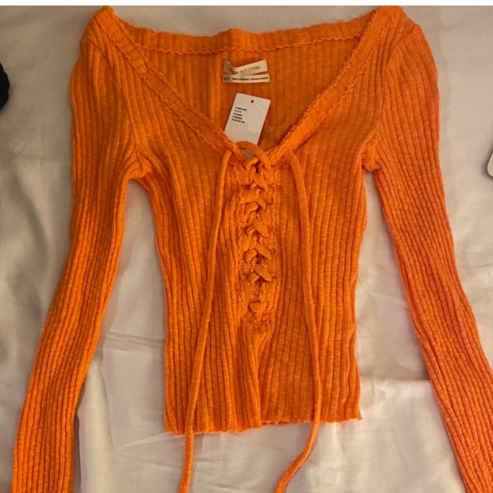 URBAN OUTFITTERS LONG SLEEVE CRISS CROSS tie